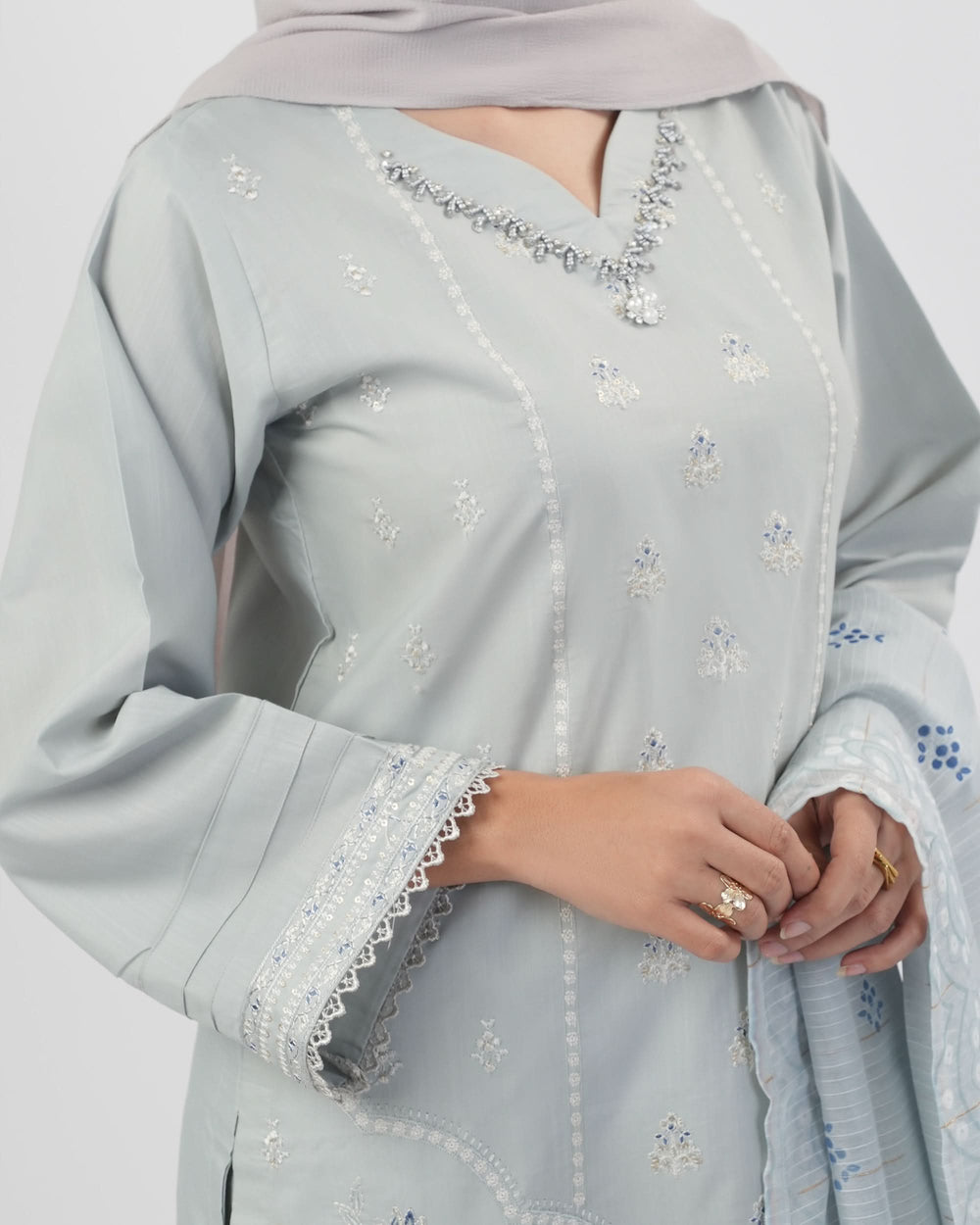 Valuables Women Embroidered 3Pcs Suit