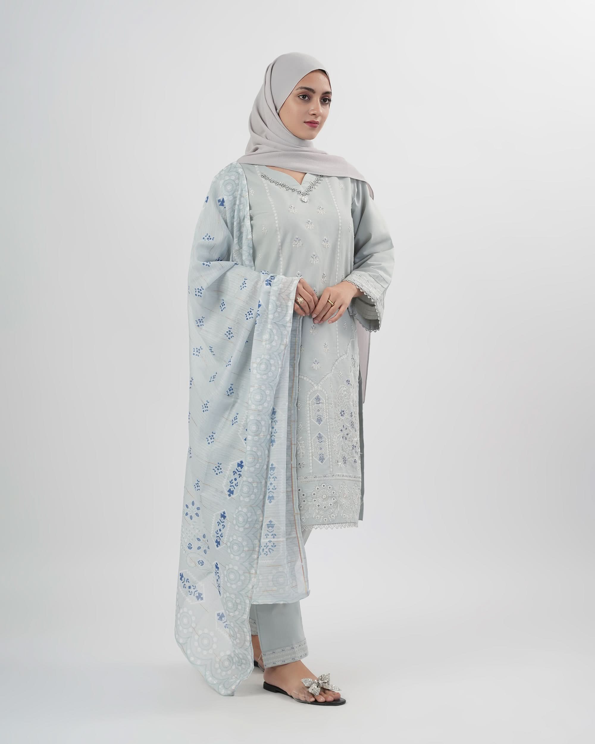 Valuables Women Embroidered 3Pcs Suit