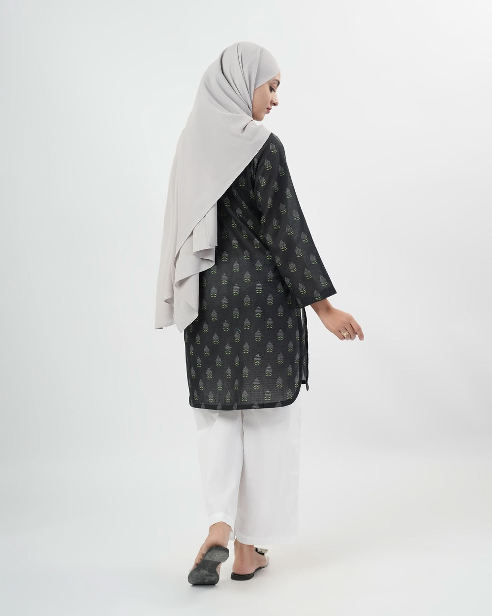 Valuables Women’s Printed Kurti