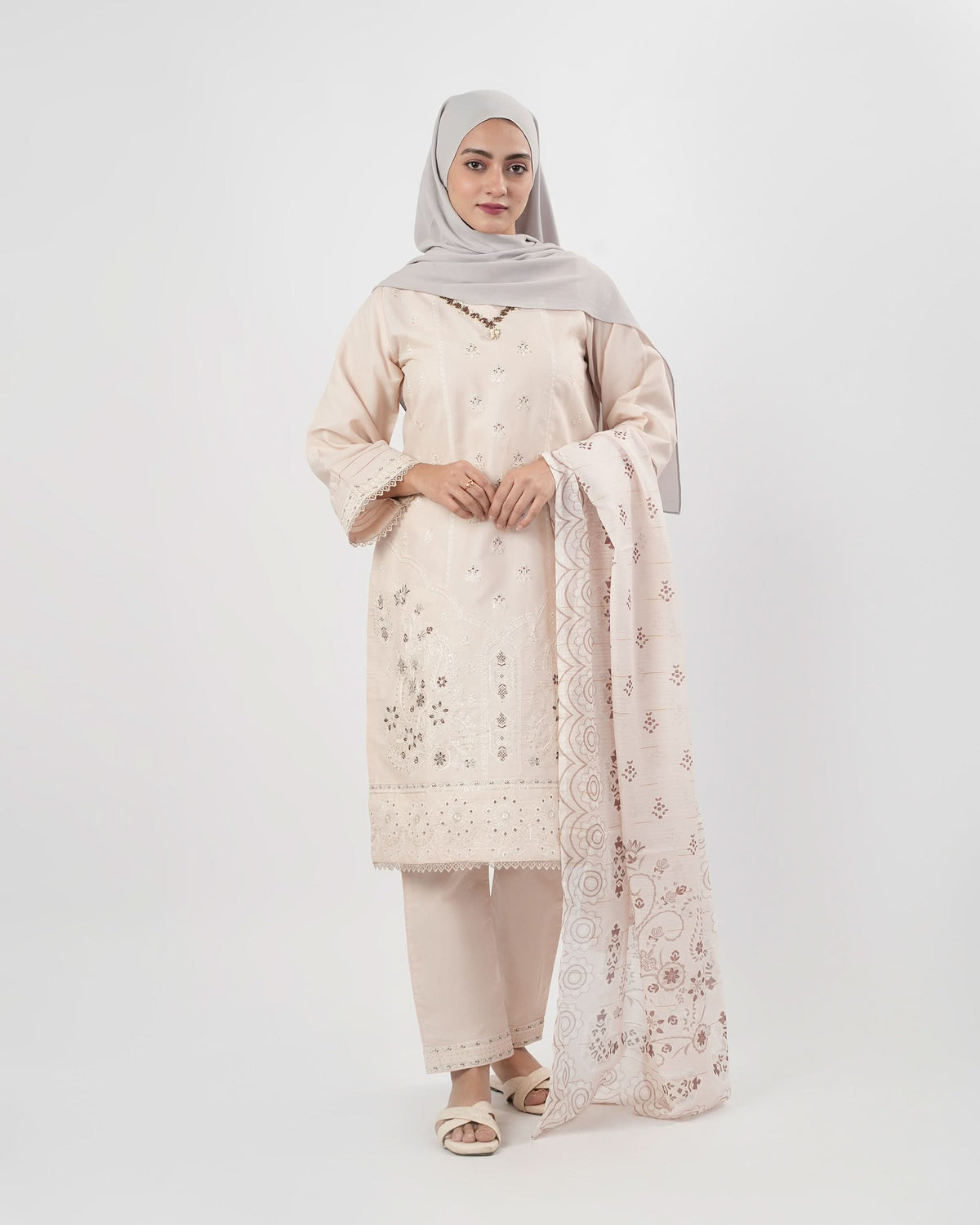 Valuables Women Embroidered 3Pcs Suit