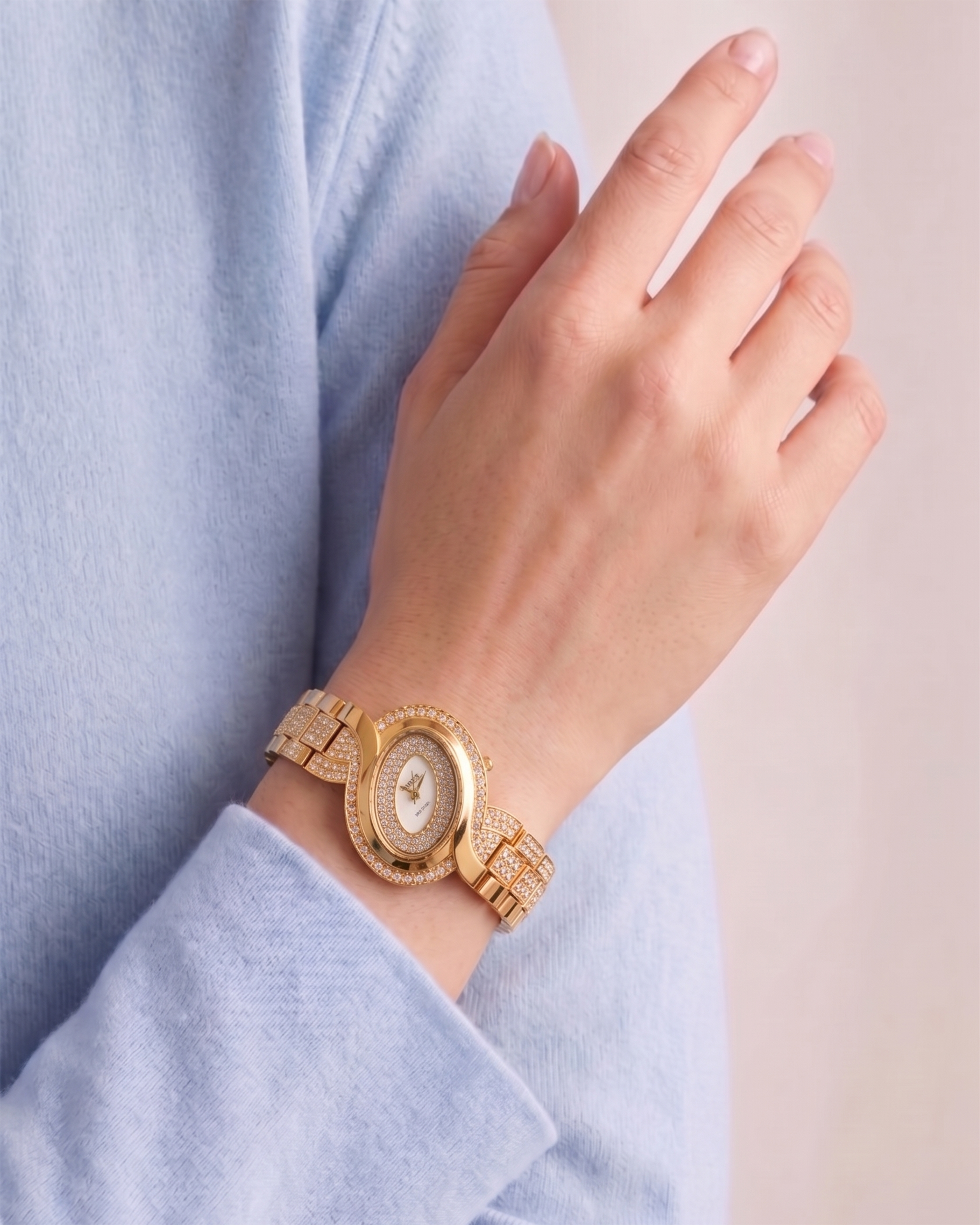 Women's Watch - Golden