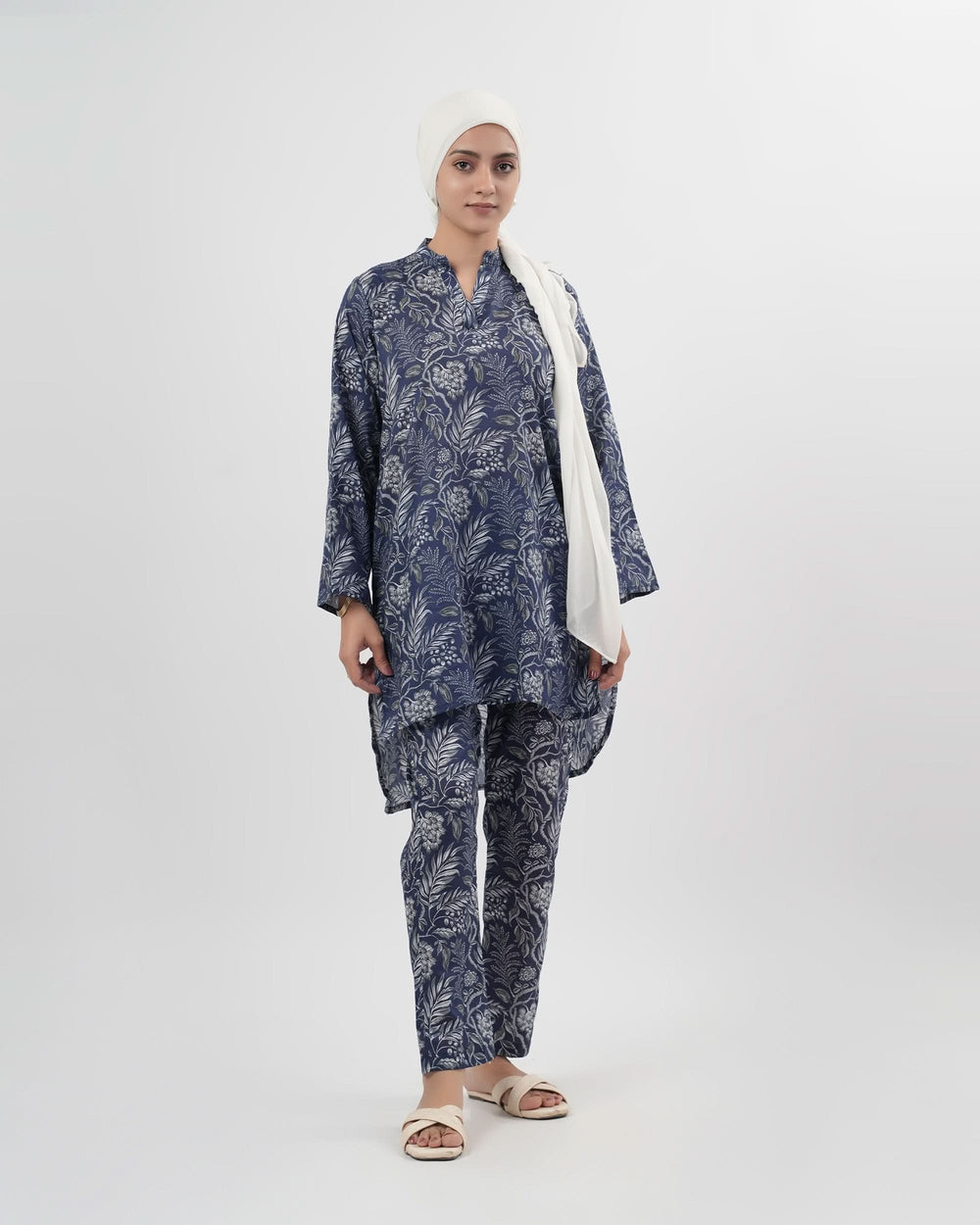 Valuables Women’s Printed Lawn 2 Pcs Suit