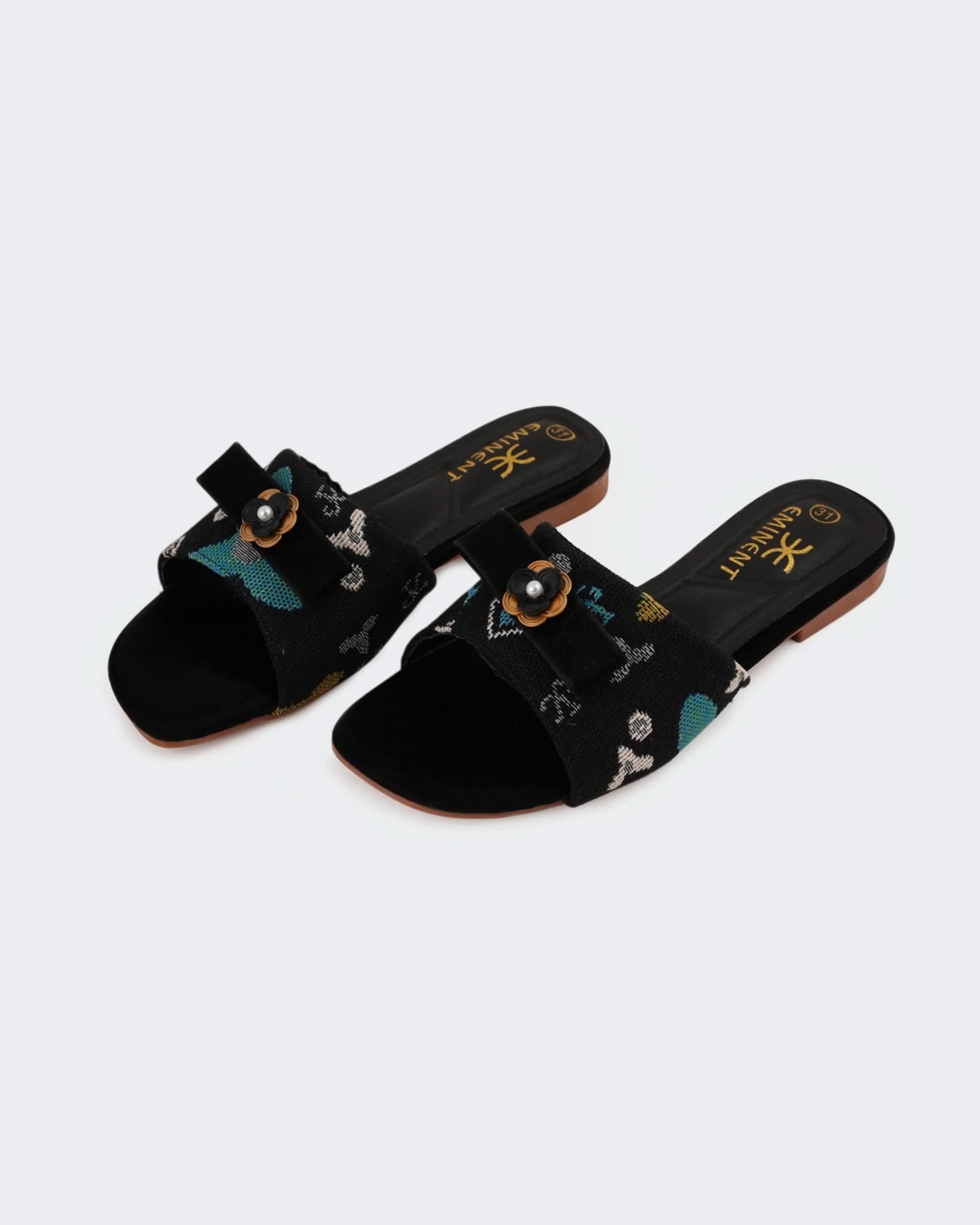 Eminent Girls' Casual Slippers