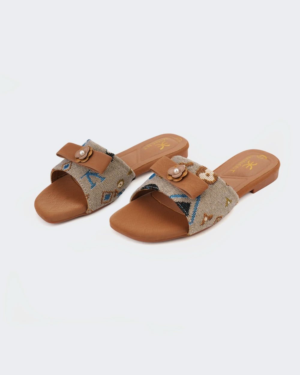 Eminent Girls' Casual Slippers