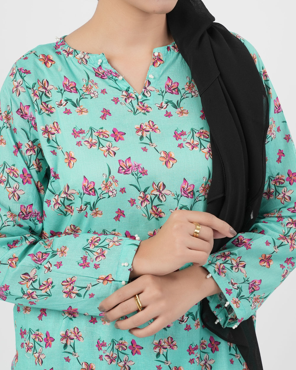 Valuables Women’s Printed Lawn 2 Pcs Suit