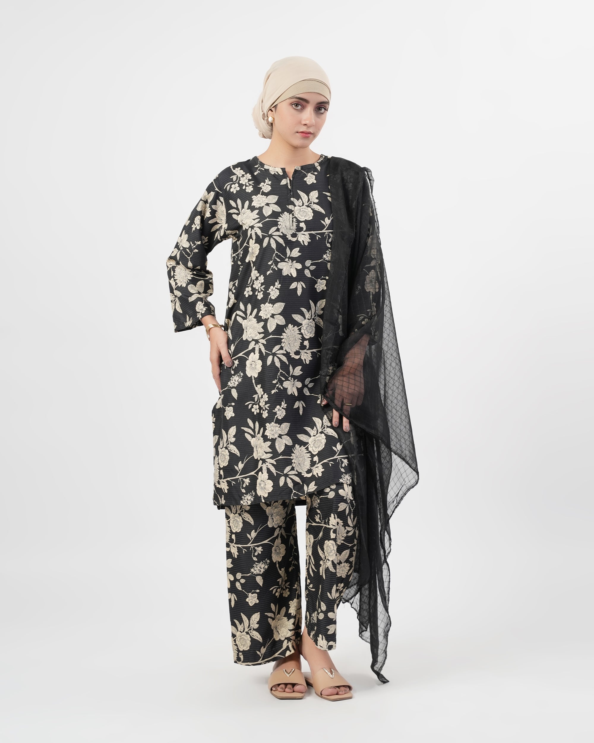 Valuables Women’s Printed 3-Pcs Suit