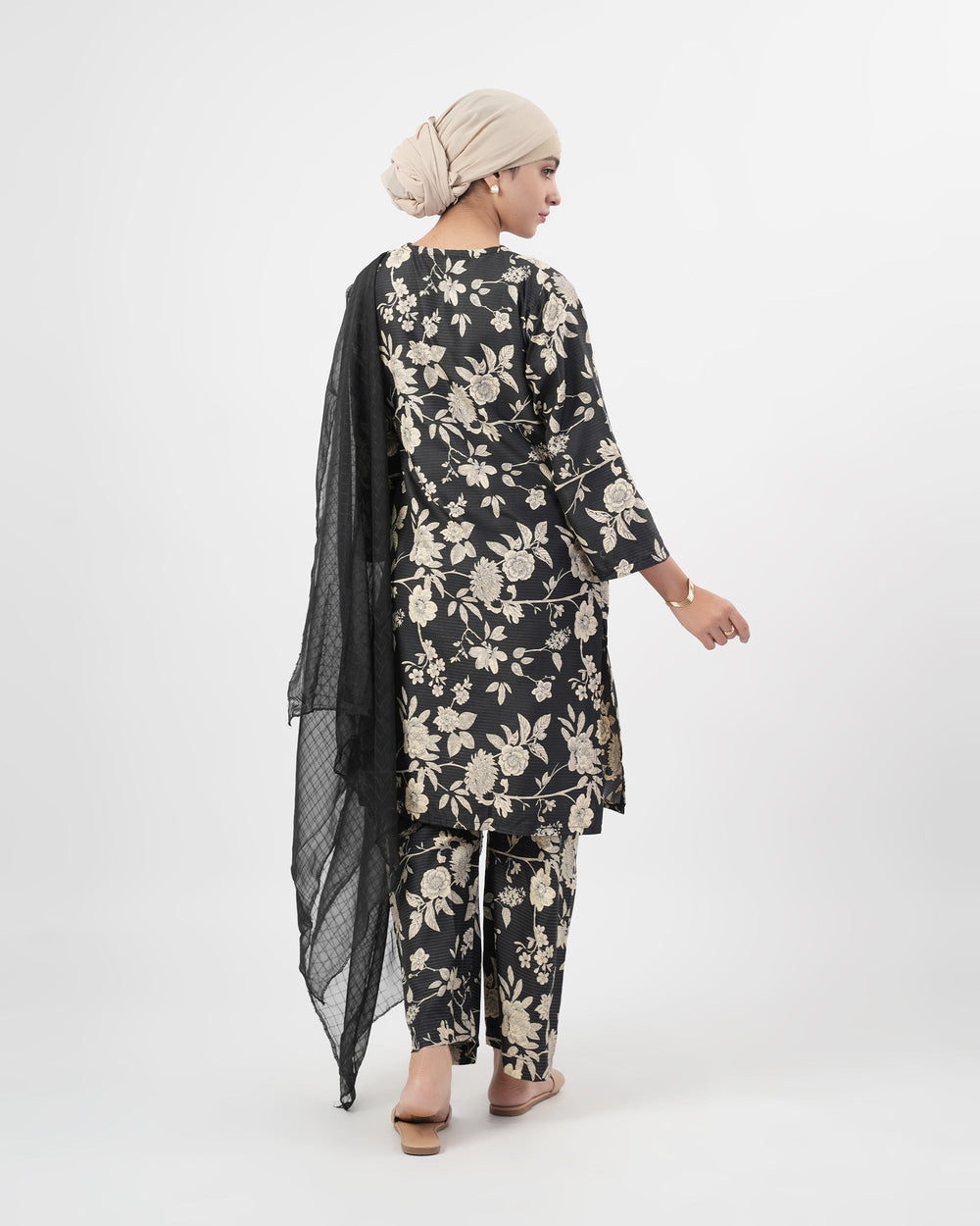 Valuables Women’s Printed 3-Pcs Suit