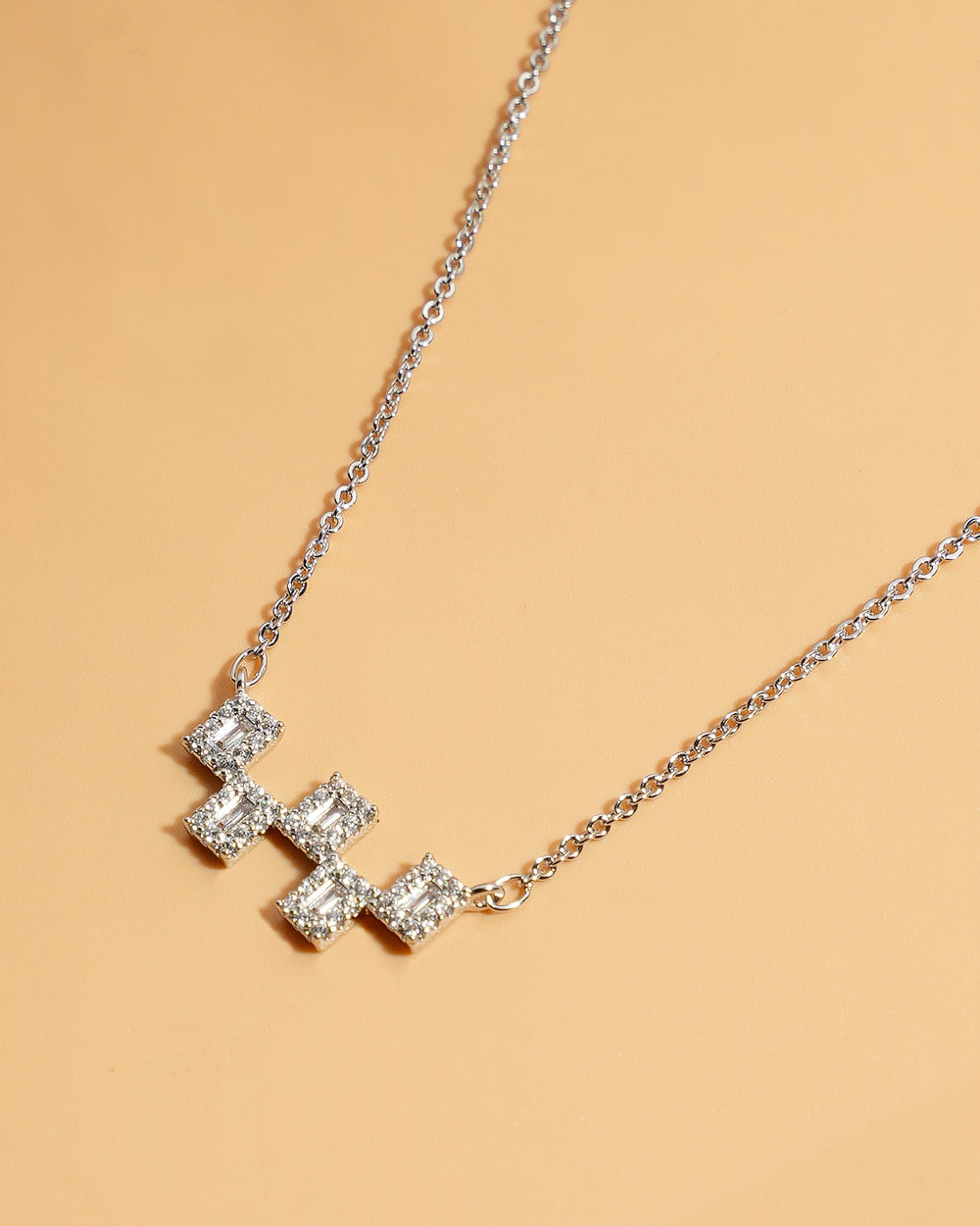 Eminent Women's Locket Set