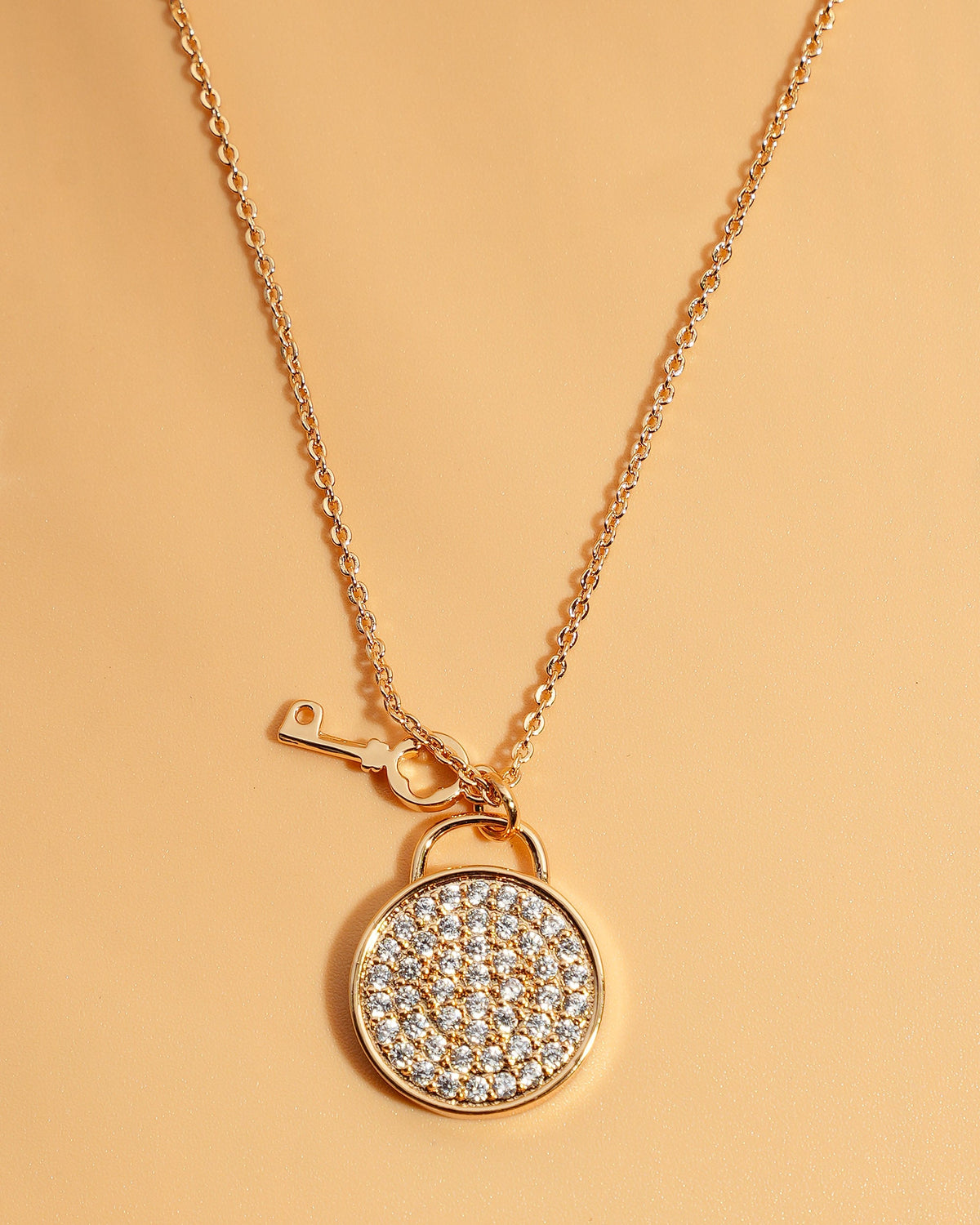 Eminent Women's Locket Set | Mannats Collection