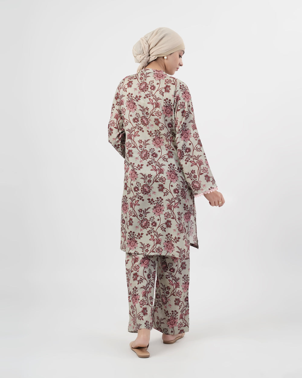 Valuables Women’s Printed Lawn 2 Pcs Suit