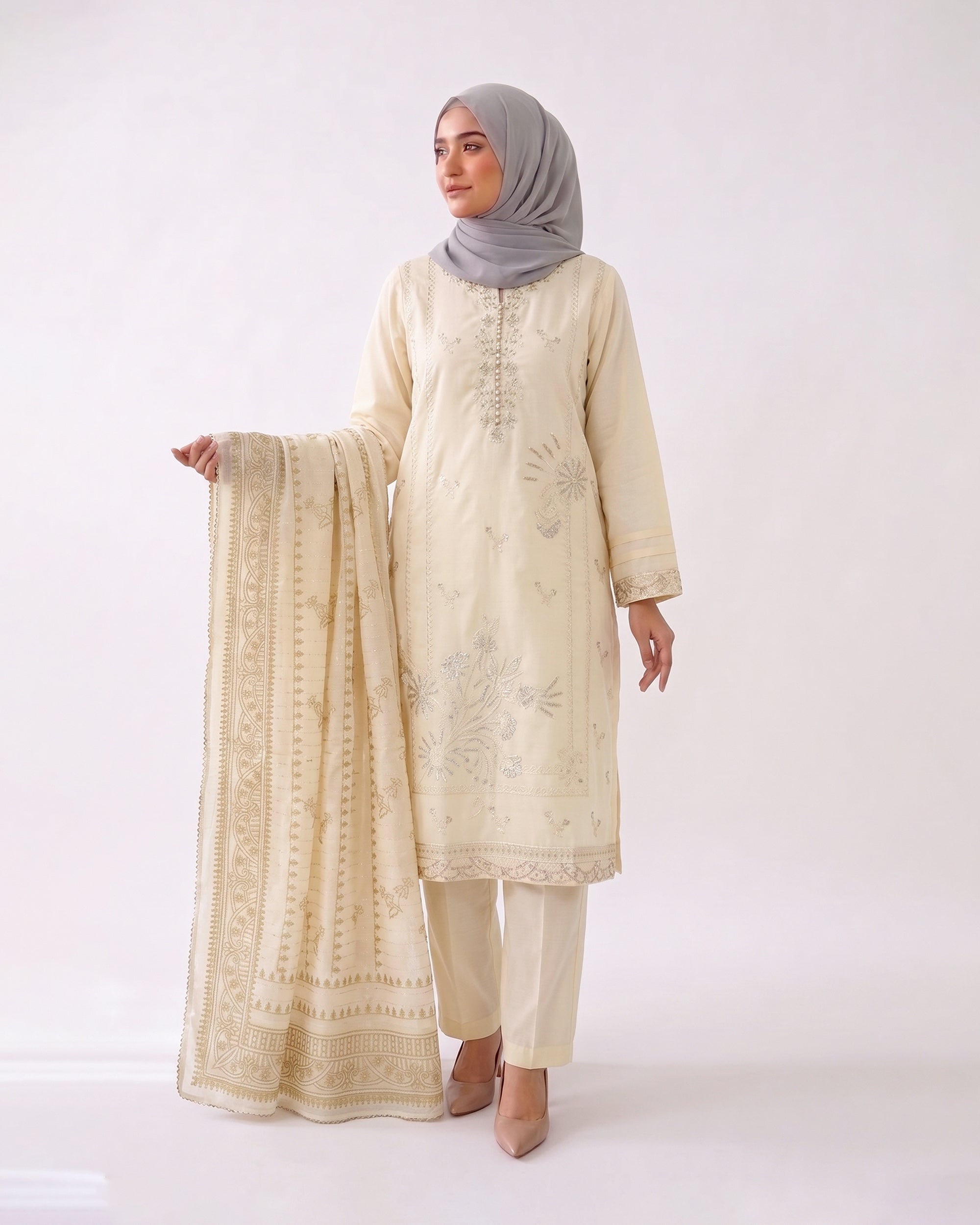 Valuables Women's Embroidered 3Pc Suit