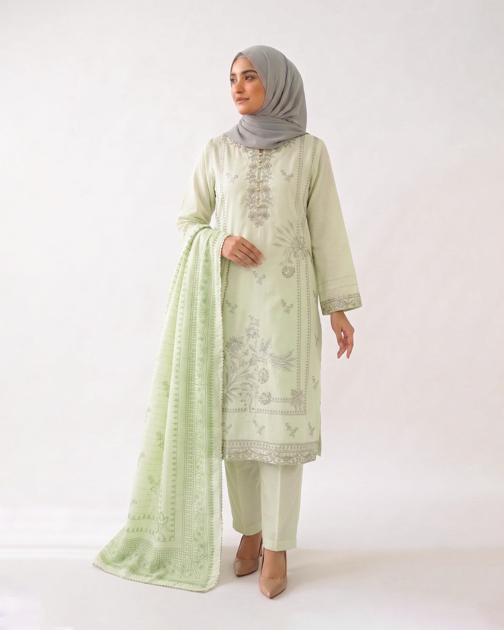 Valuables Women's Embroidered 3Pc Suit