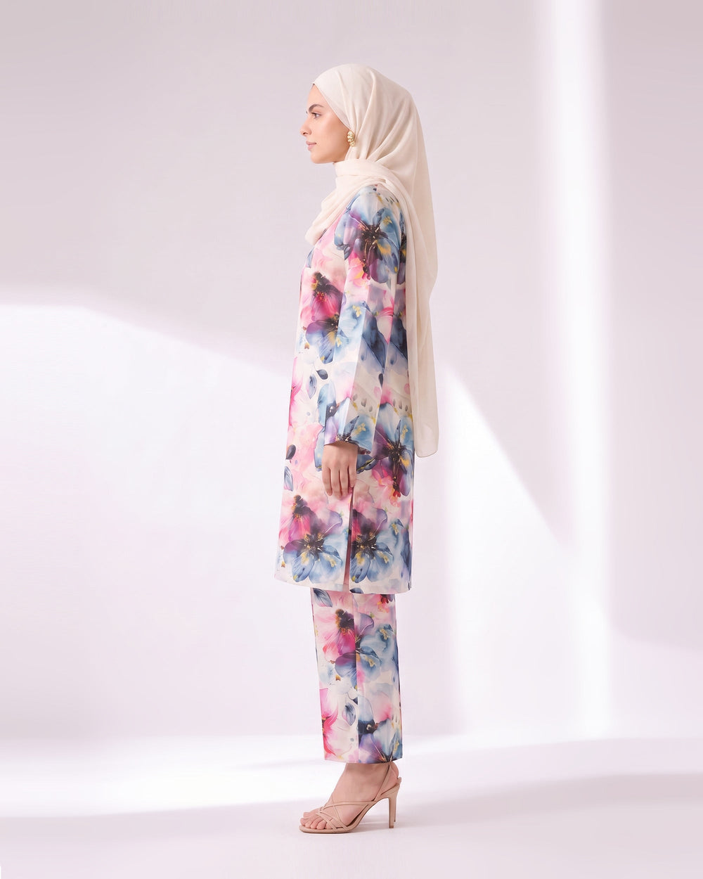 Valuables Women's Printed Unstitched 2 PC Suit