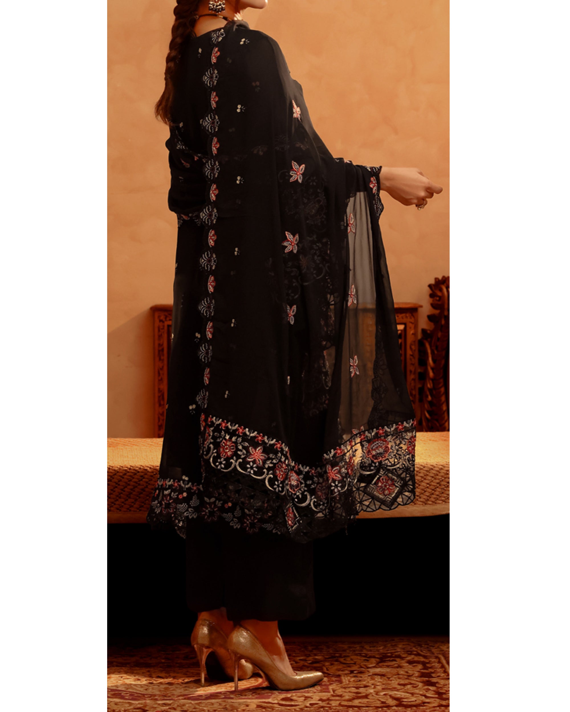 Zarineh Aina Chiffon Luxury Embroidered Suit - 3 Pc