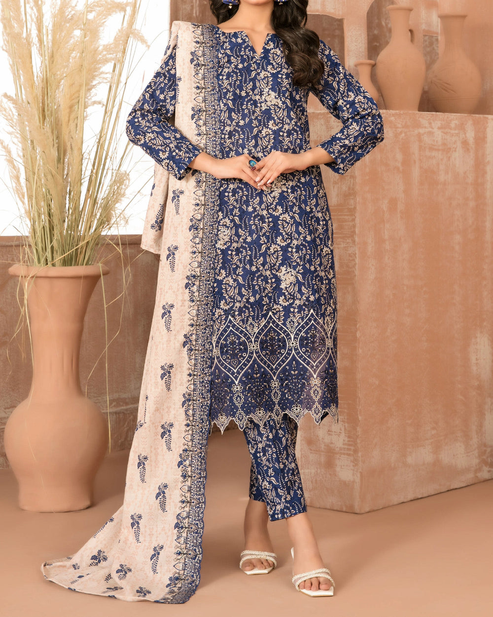 Tawakkal Aabroo Khaddar Printed Embroidered Suit - 3 Pc