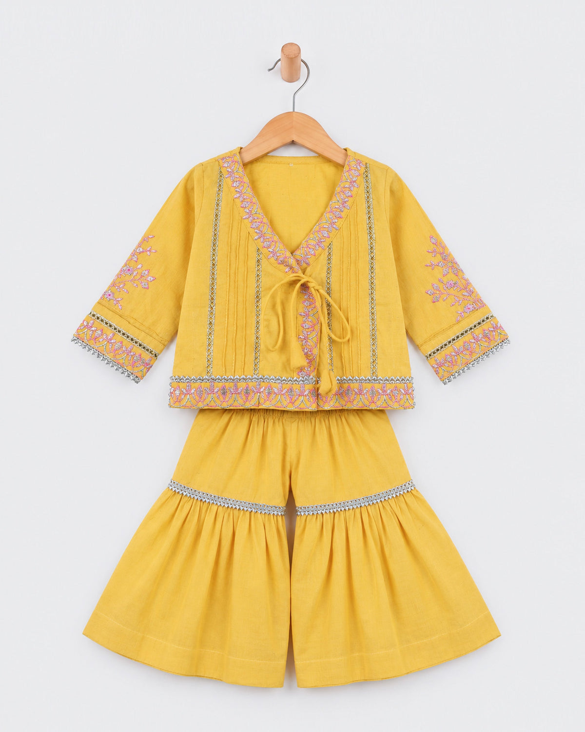 Eminent Newborn Girls Ethnic Signature 2 Pc